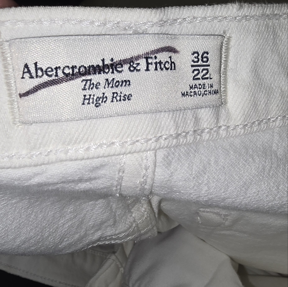 Abercrombie & Fitch The Mom High Rise Distressed White Jeans Plus Size 22 36 new - Picture 15 of 16